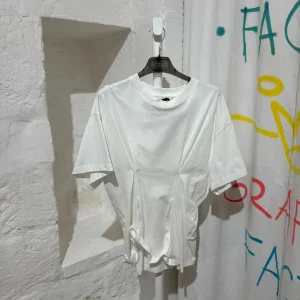 T-SHIRT MANICHE CORTE