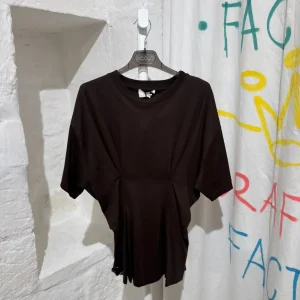 T-SHIRT MANICHE CORTE