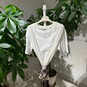 T-SHIRT MANICHE CORTE