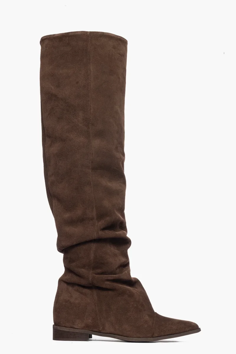Stivale sopra al ginocchio camoscio cioccolato rialzo interno Londra 4