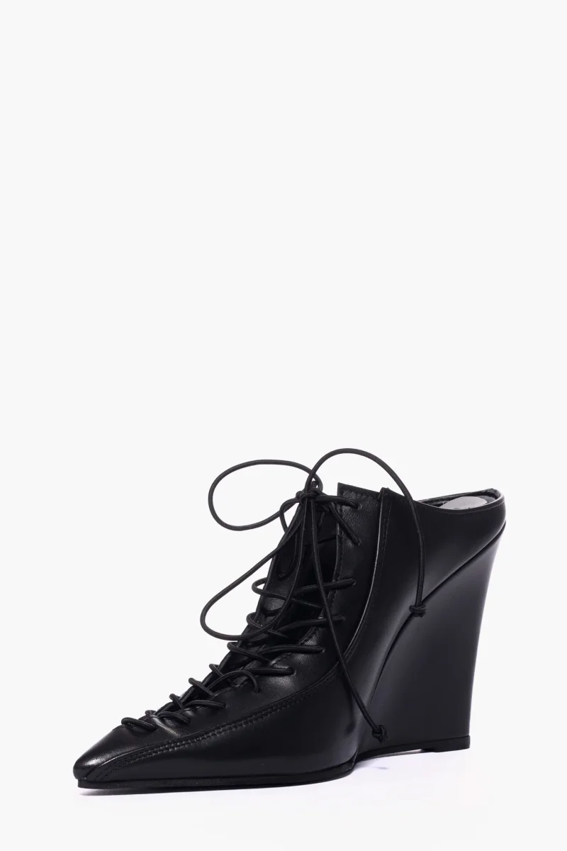 Sabot pelle nero con lacci 1725 - immagine 4