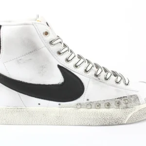 Nike Blazer Pelle e Borchie