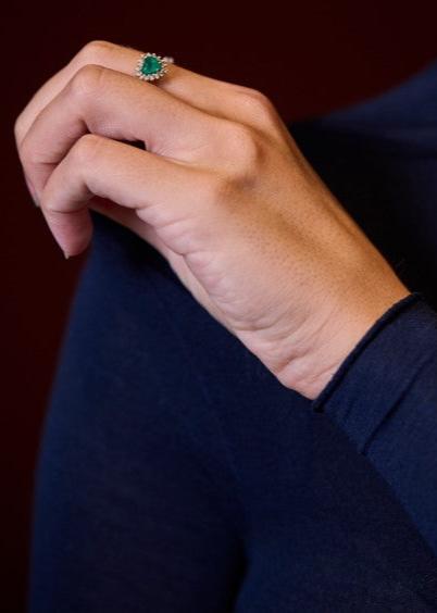 Maglia girocollo da Donna in Modal Ultralight con Cashmere | Tecnologia Seamless senza cuciture | Tinta Unita | Confezione Singola | CASH - immagine 4