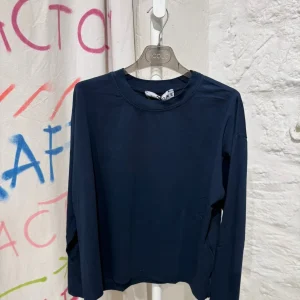 T-SHIRT MANICHE LUNGHE